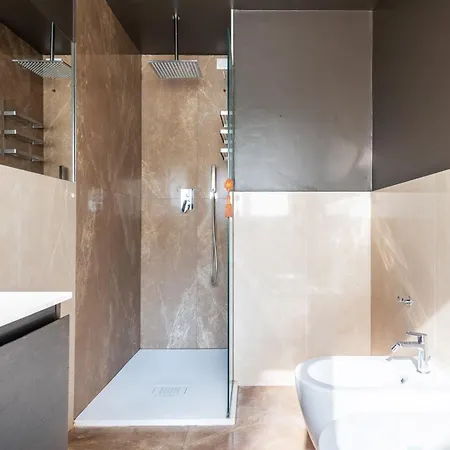 Spacious And Bright In The Center Apartamento Milán