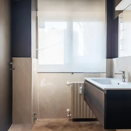 Spacious And Bright In The Center アパート *