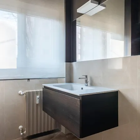 Spacious And Bright In The Center アパート *